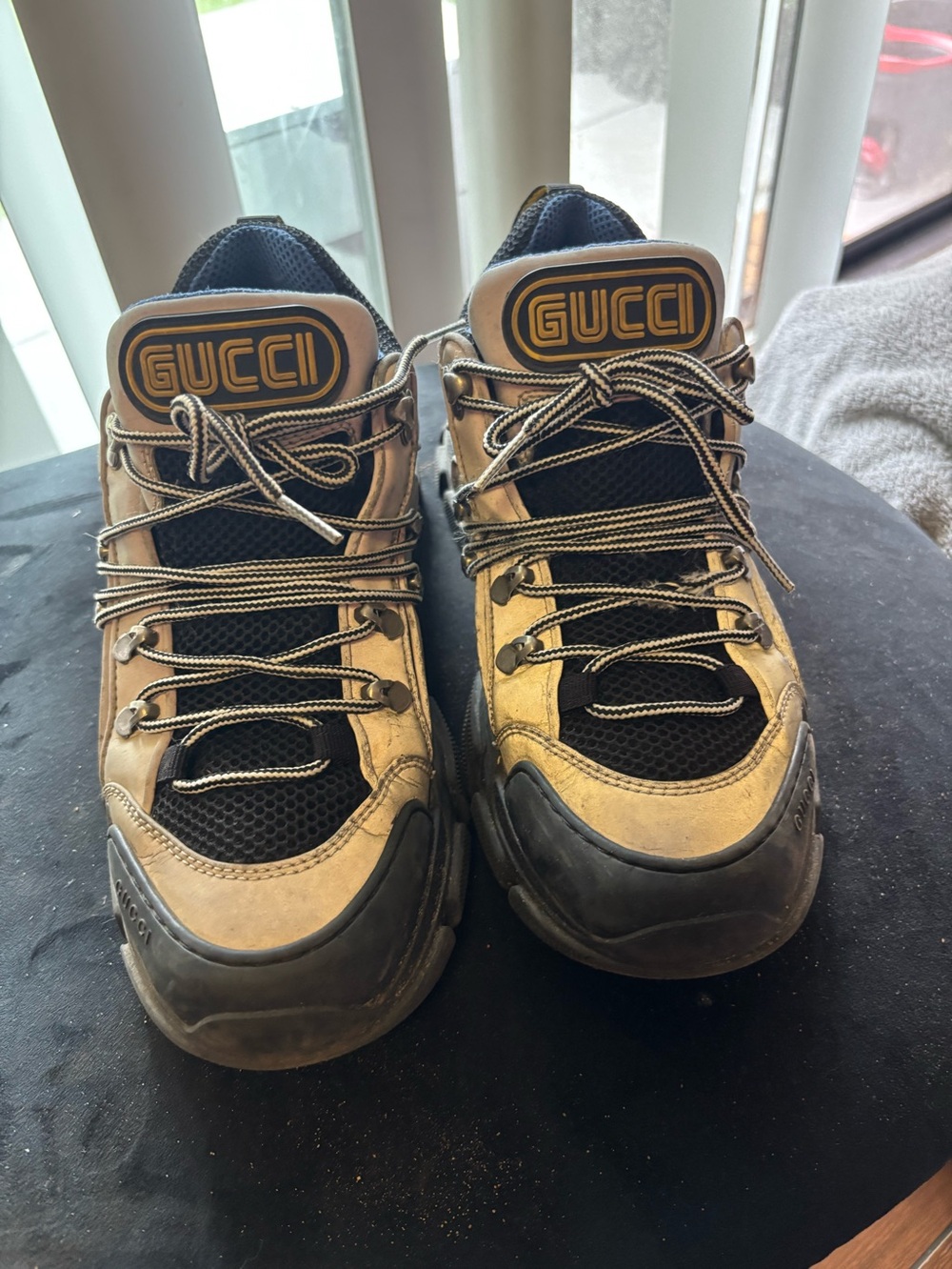 Authentic Men Gucci sneakers size 7